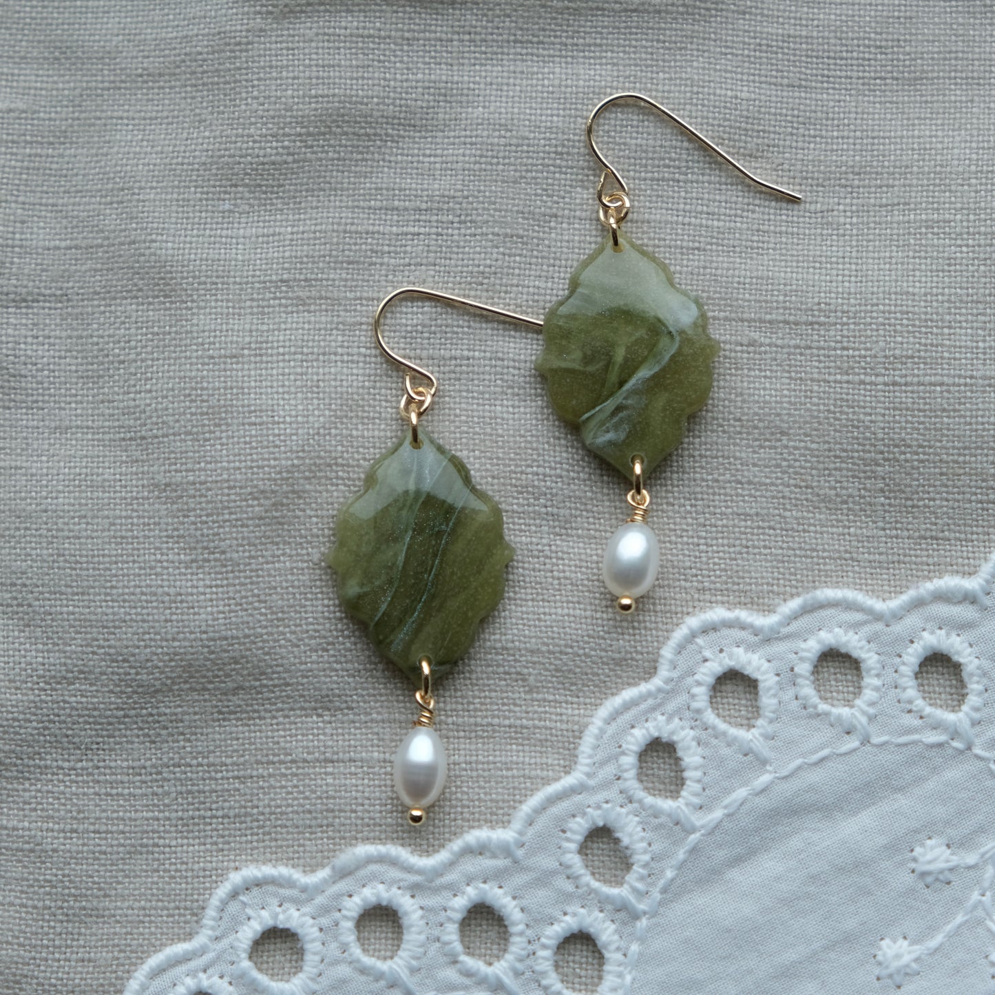 saorla | olive marble & gold
