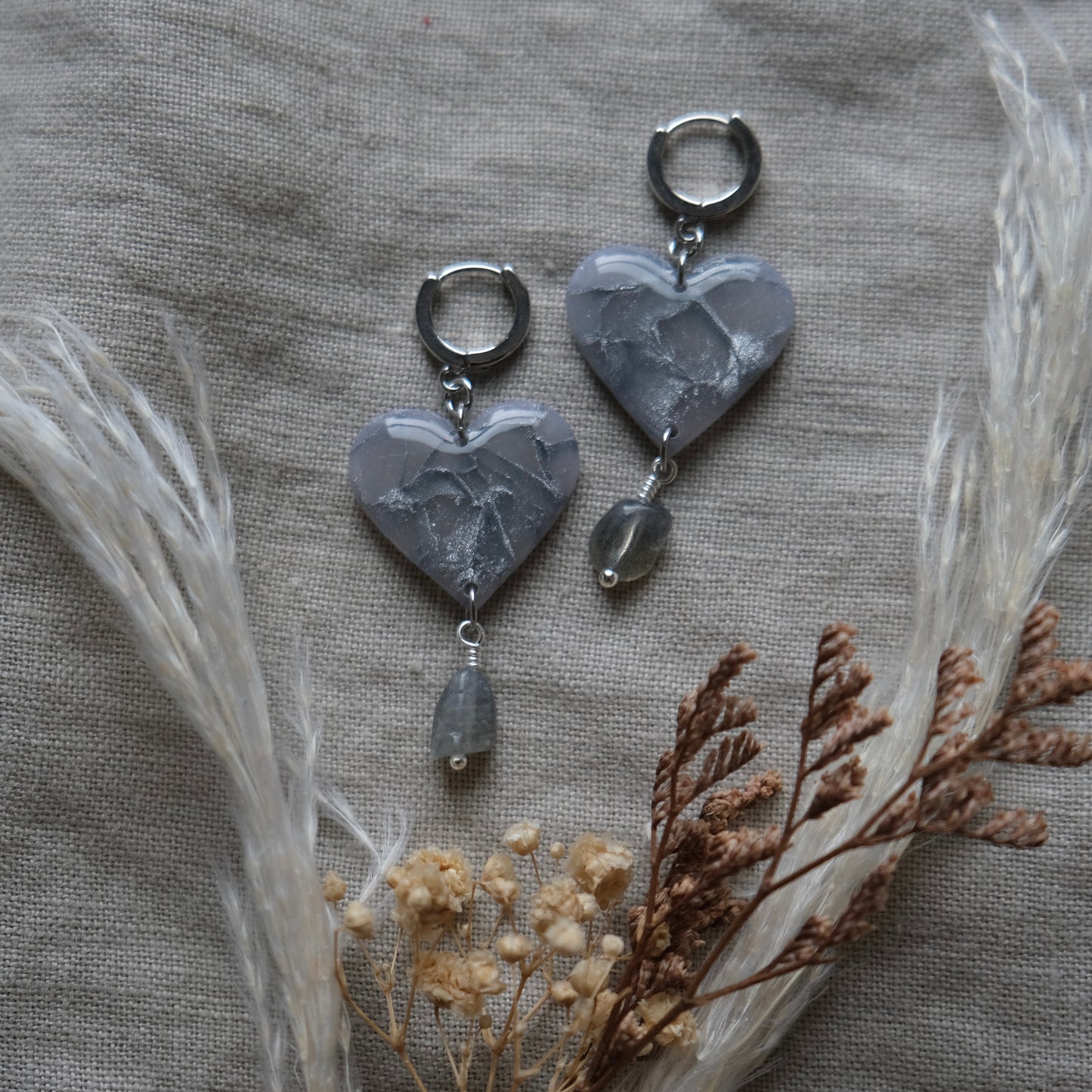 croí | translucent silver