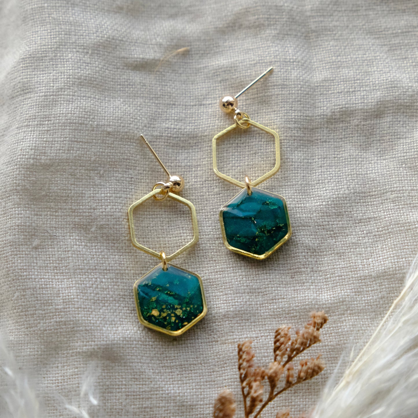étaín | teal & gold