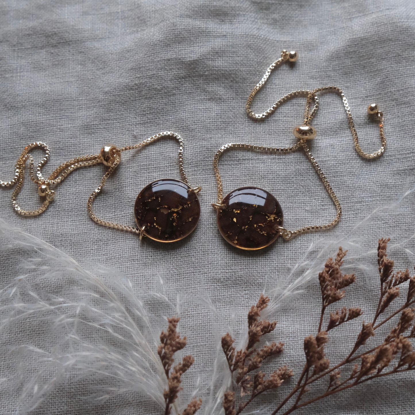 síofra bracelet | brown & gold