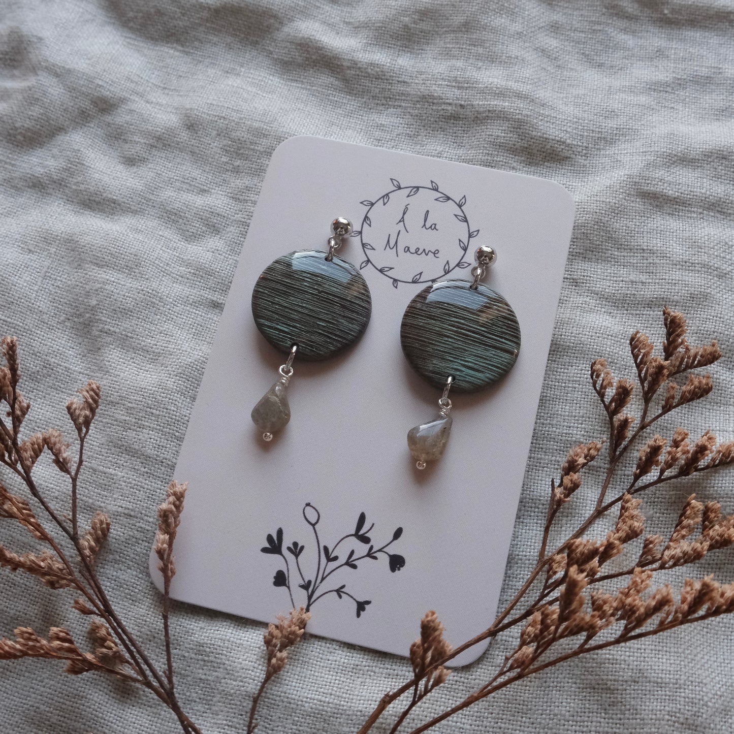 síofra | brushed labradorite