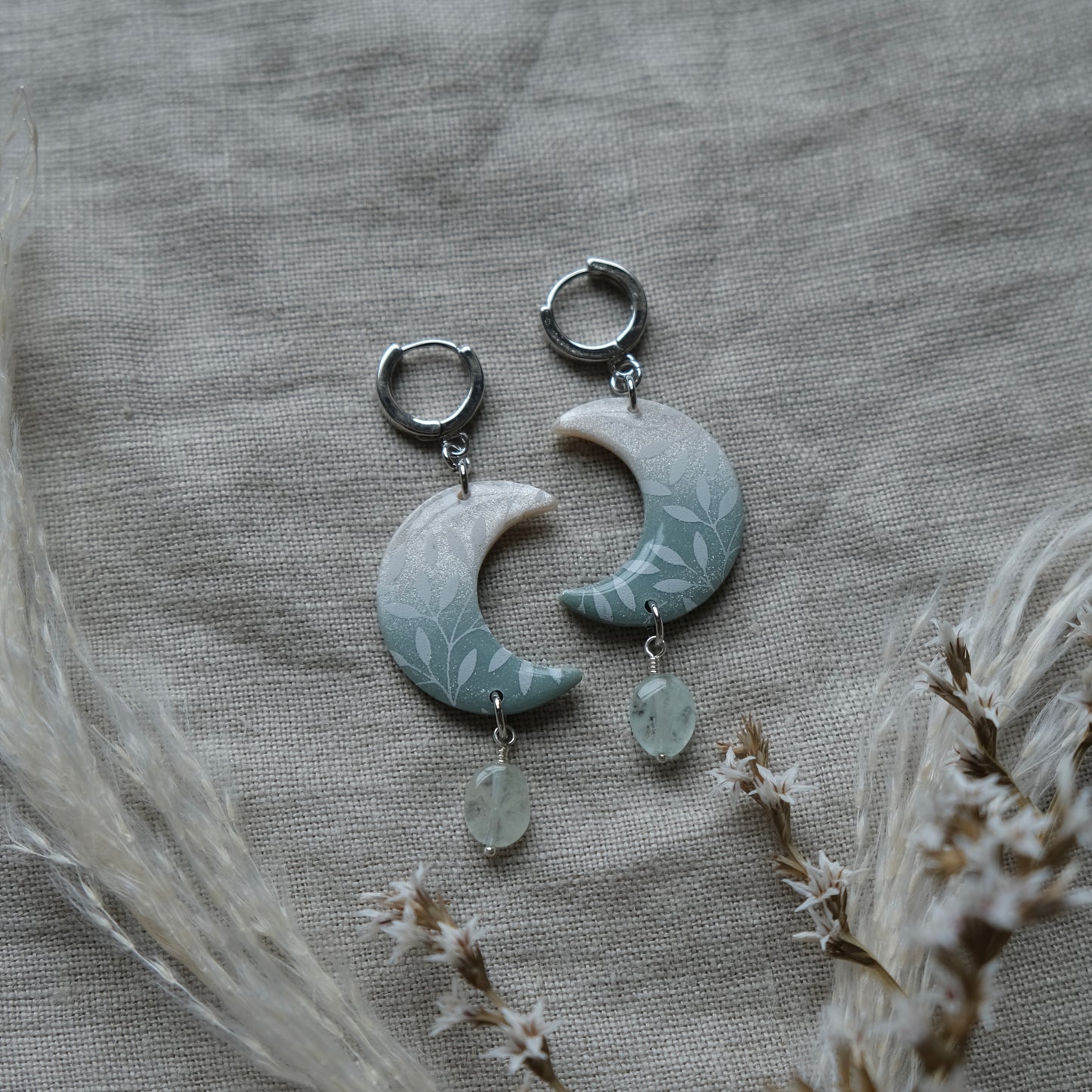 luna | leafy pearly blue