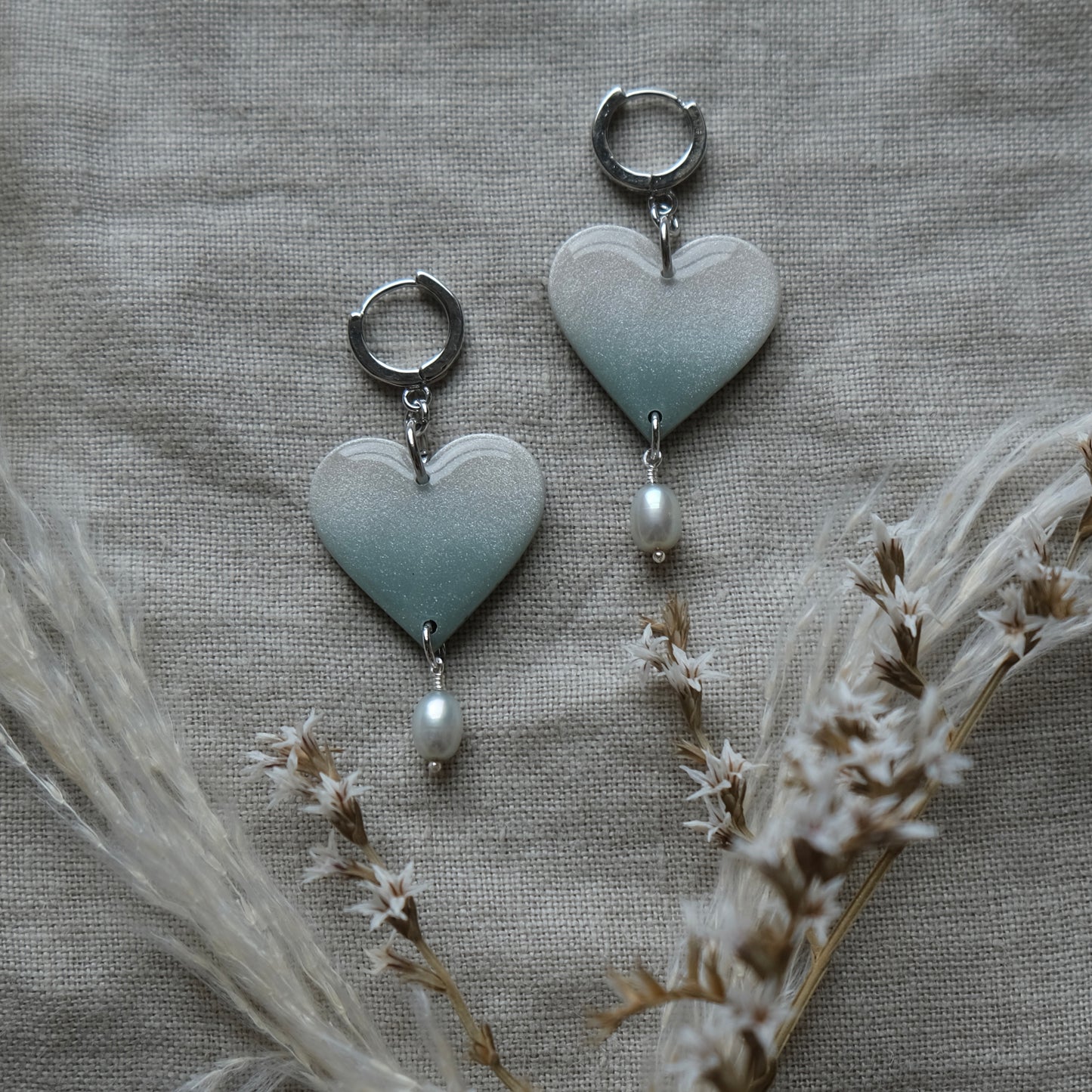 croí | pearly blue
