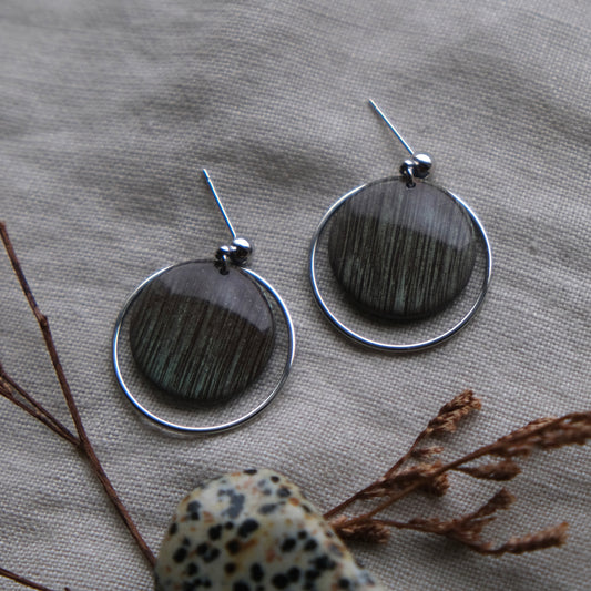 ríona | brushed labradorite