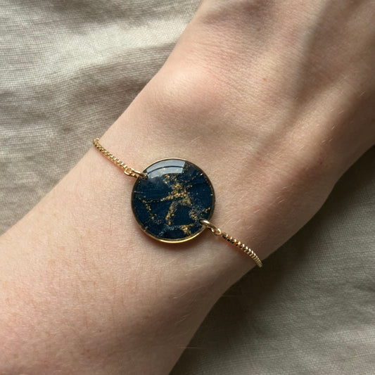 síofra bracelet | navy & gold