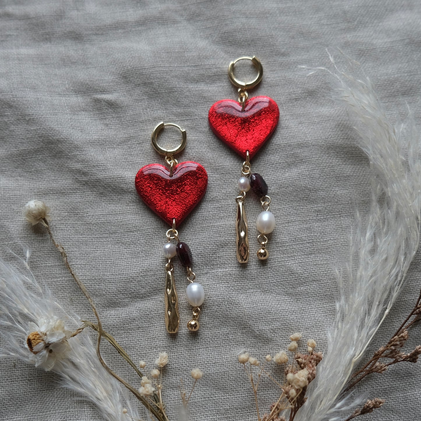 croí dangles | metallic red