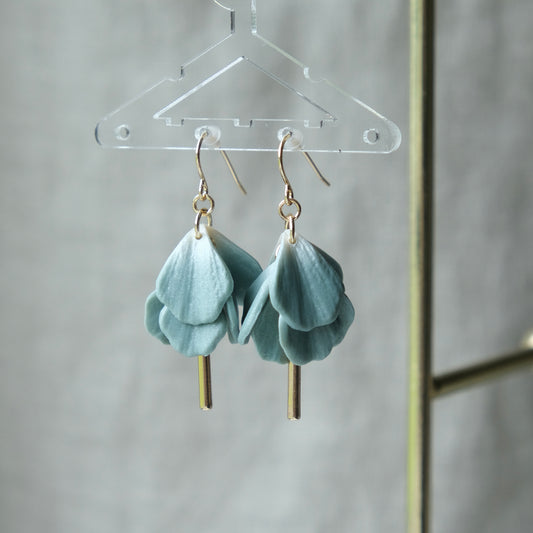 bláthine | sea foam blue