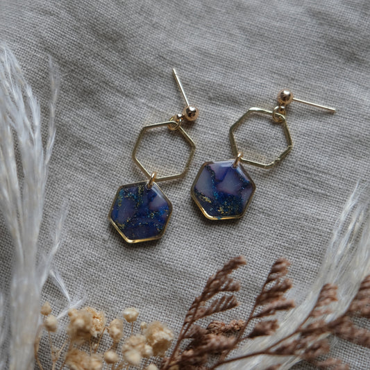 étaín | lapis lazuli