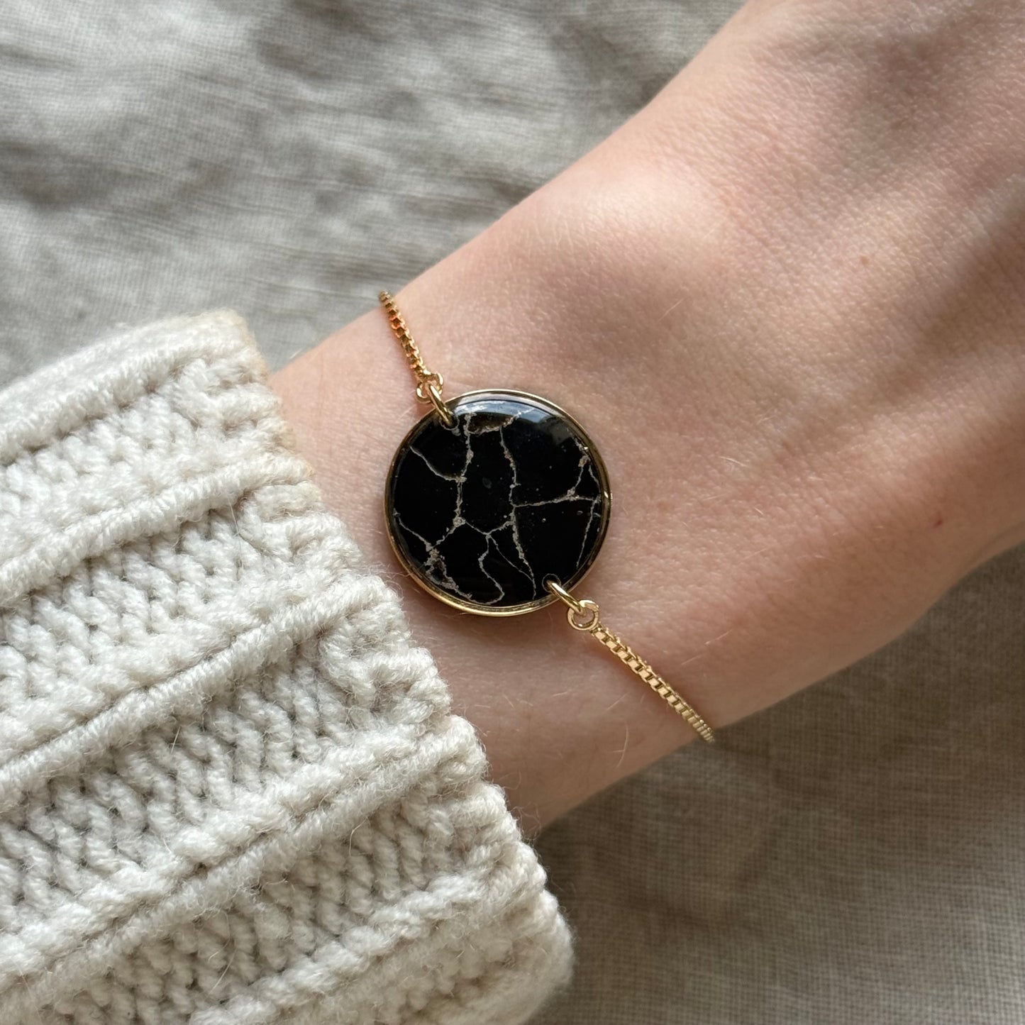 síofra bracelet | black marble & gold