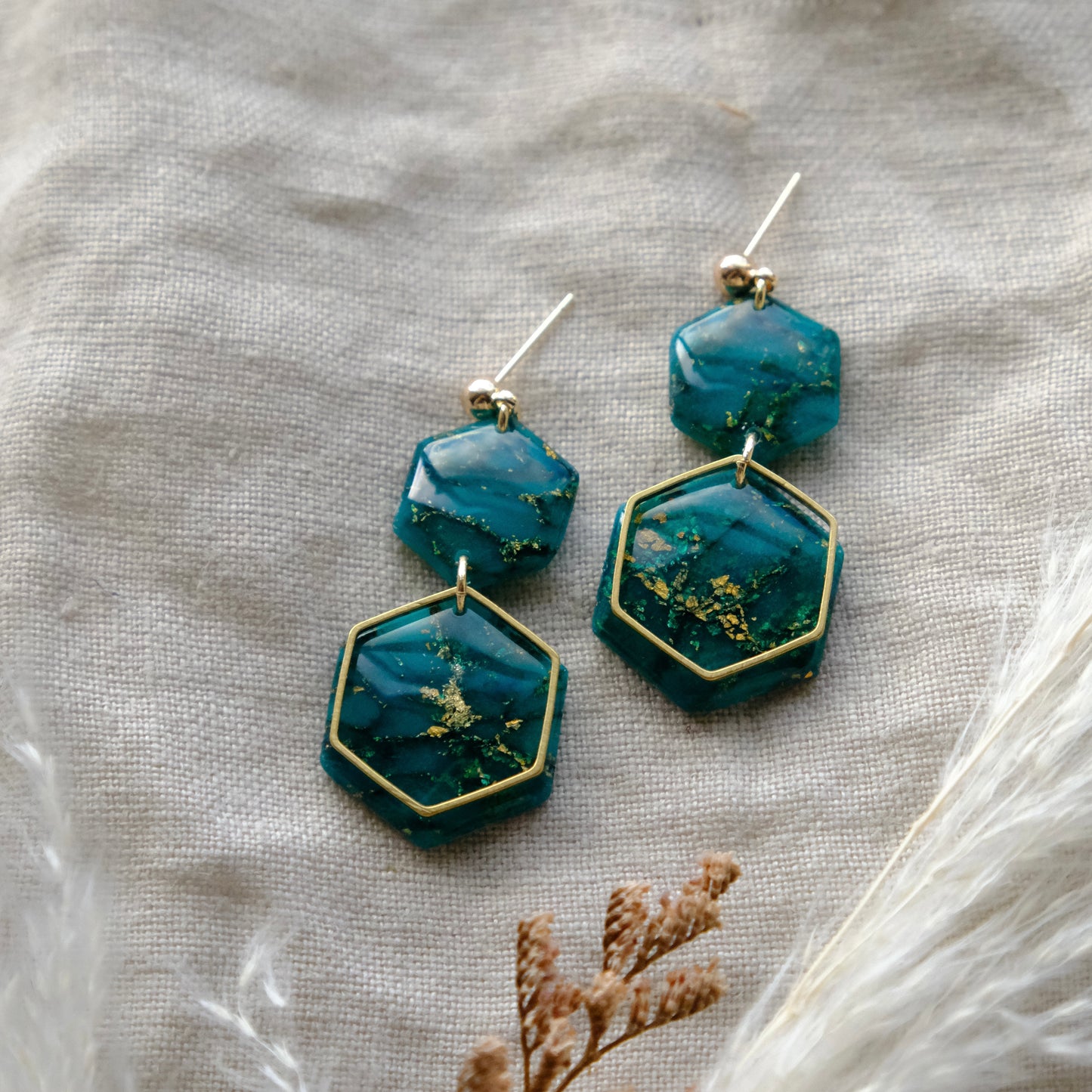 anu | teal & gold