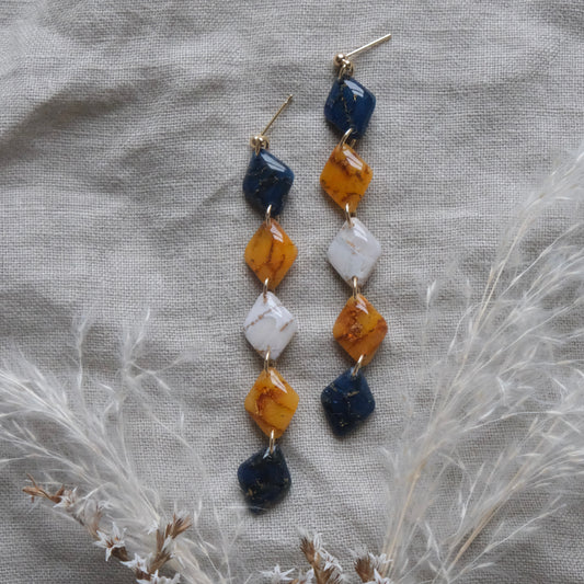 medb | navy, cream honey & gold