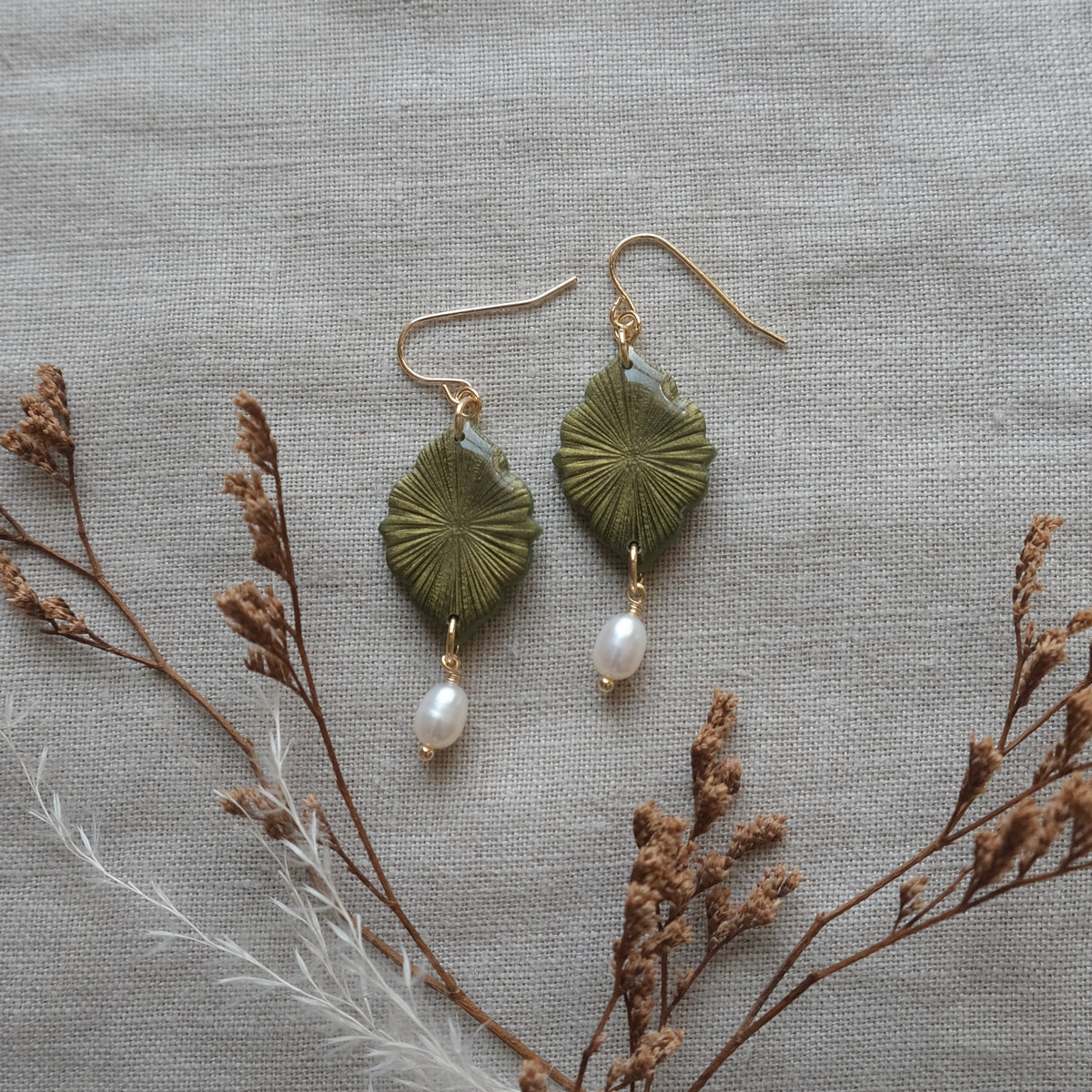 saorla | olive sunburst