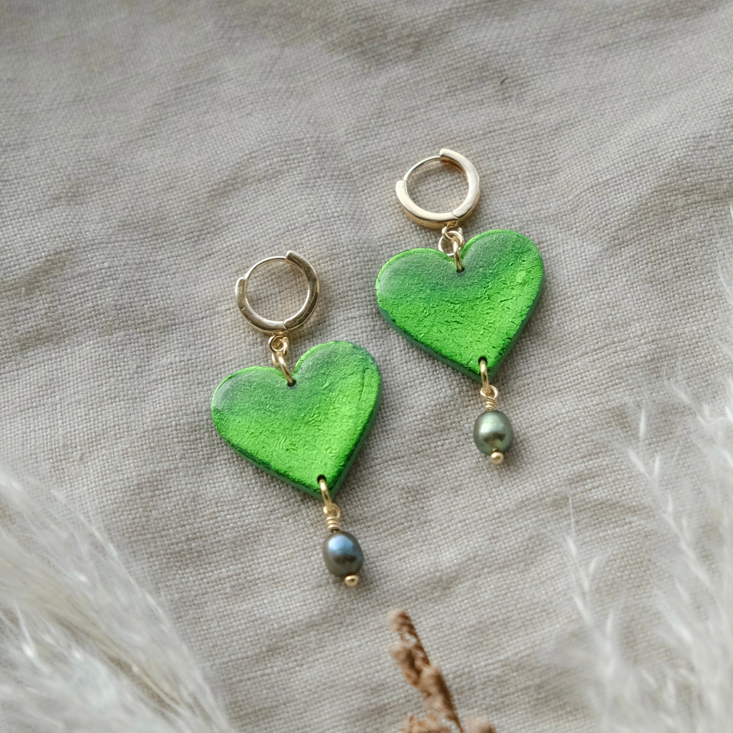 croí | metallic green