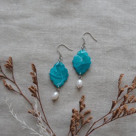 saorla | cloudy teal