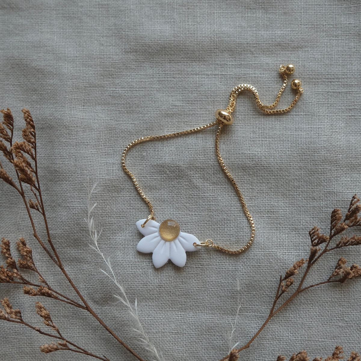 mini nóinín bracelet