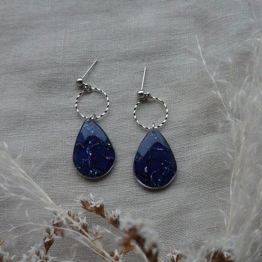 fiadh | navy & silver