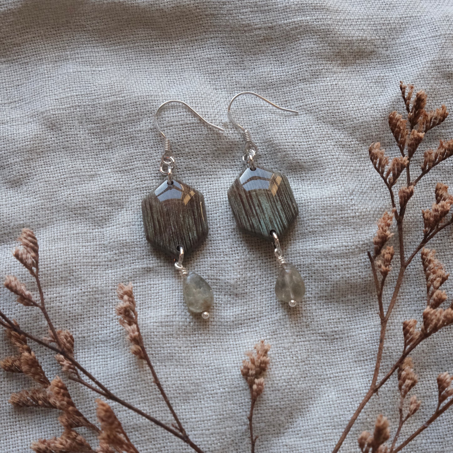 aisling | brushed labradorite