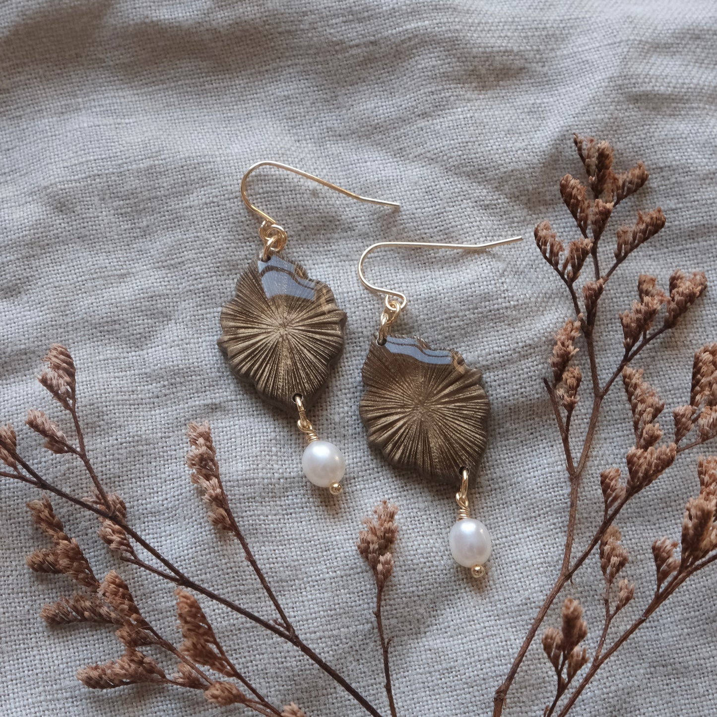 saorla | bronze stone