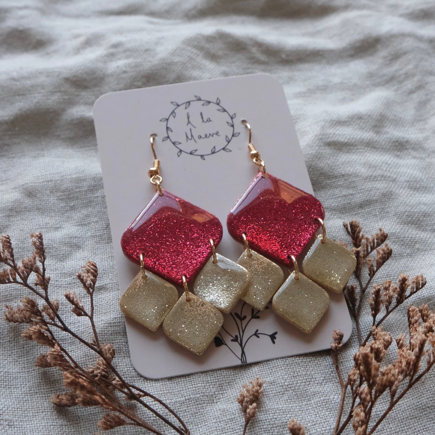 casair | red & champagne glitter