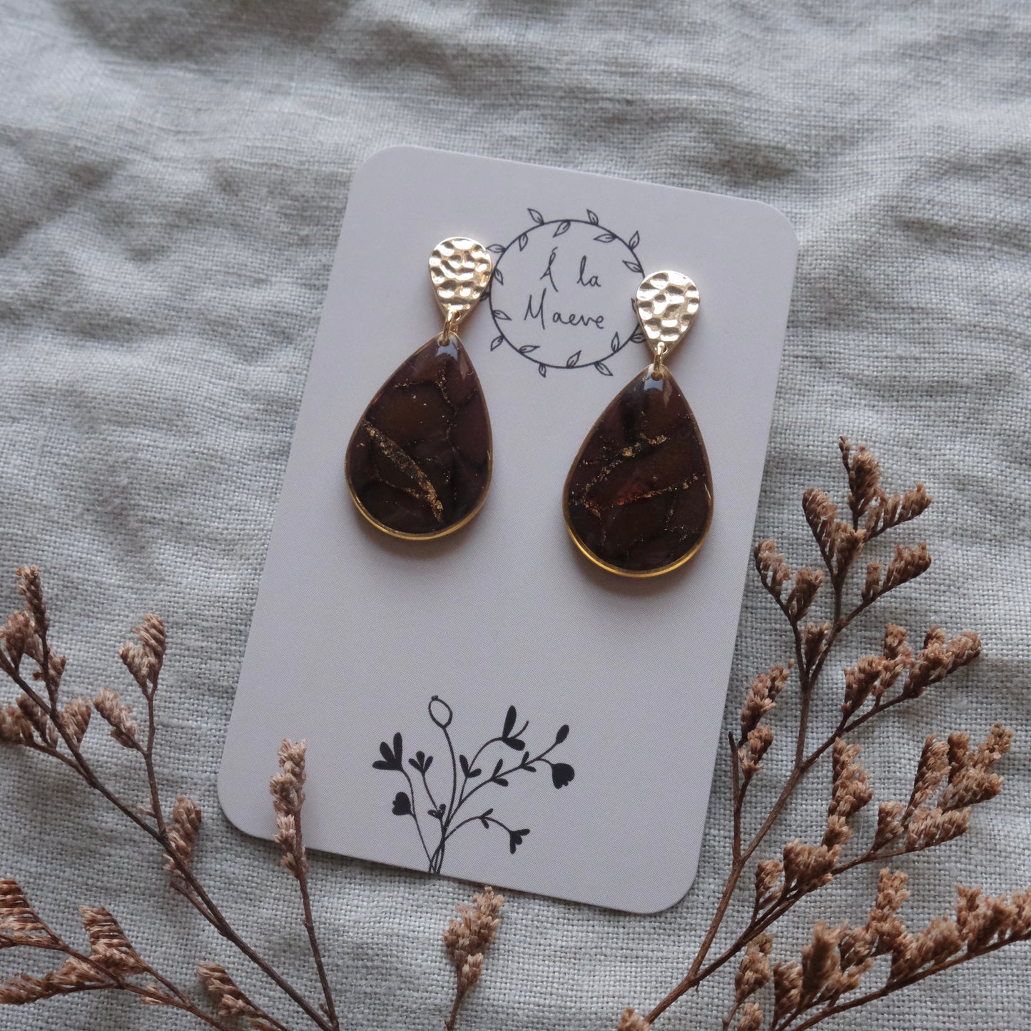 fiadh | brown & gold