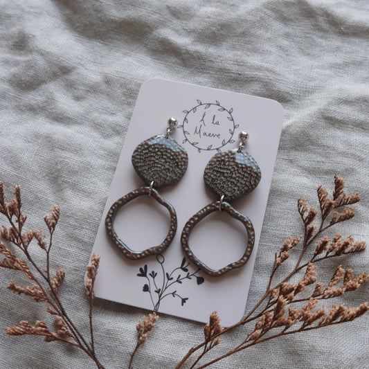 danu | hammered labradorite