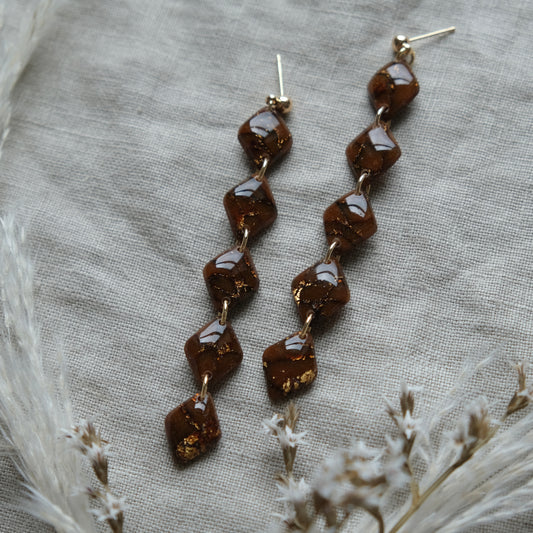 muireann | brown + gold