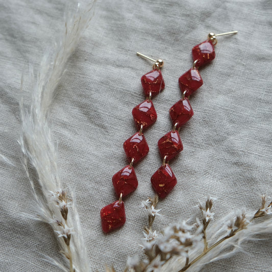 muireann | red
