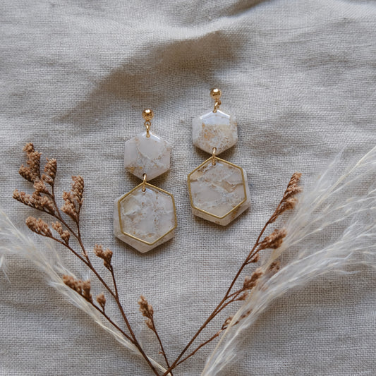 anu | pearly gold
