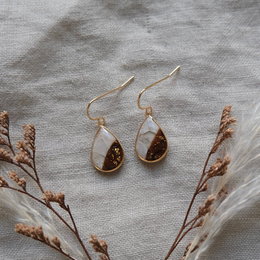 mini cara | cream + brown