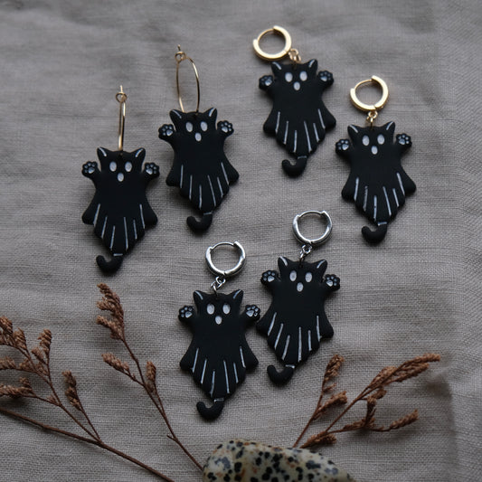 spooky cats