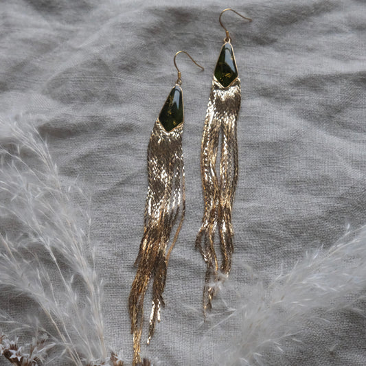 lasairíona | green & gold