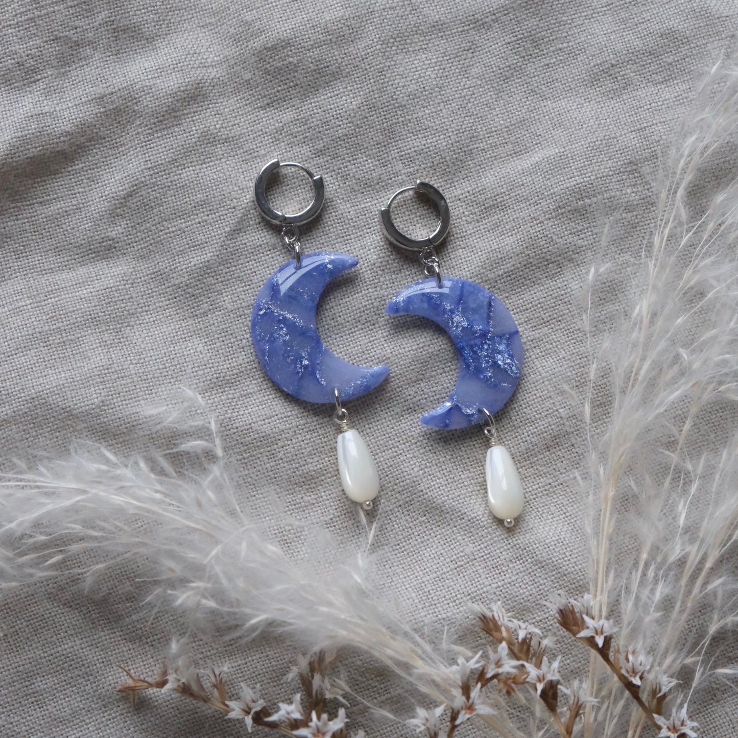 luna | hydrangea blue & silver